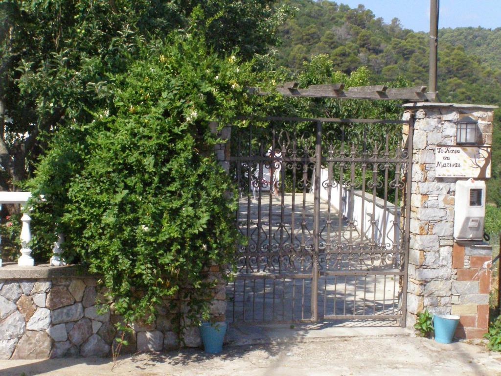 To Ktima Tis Matinas Hotel Stafylos Exterior photo